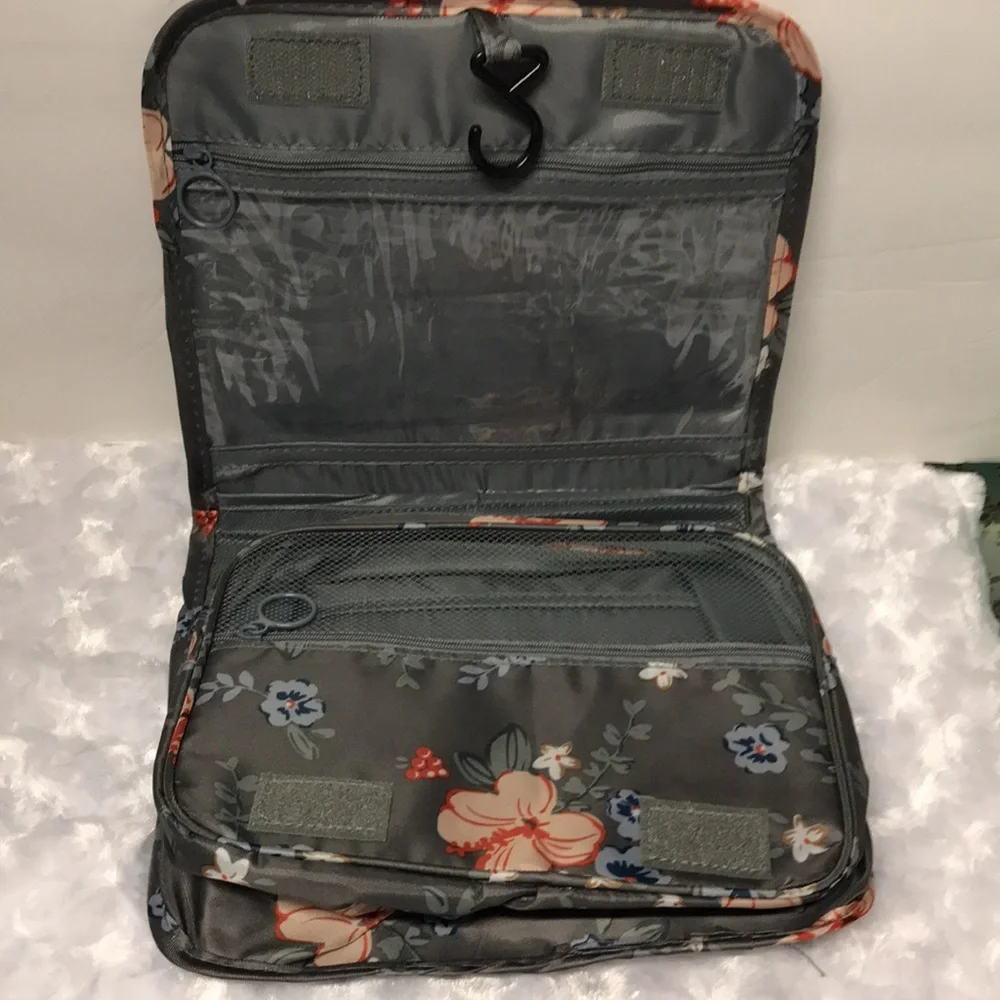 NWT TRAVEL BATH BAG TOILETRIES/MAKEUP HANGING beautiful travel bag
